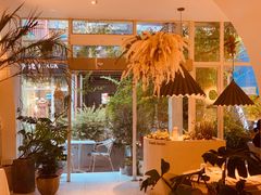 -春树下·树屋花房西餐厅(罍街AS1980店)