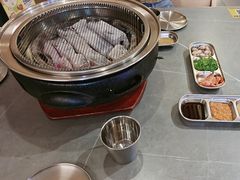 -围炉肉舍•炭烤活鳗•丹东海鲜烤肉(步行街店)