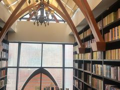 -钟书阁(松江泰晤士小镇店)