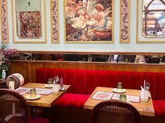 -秘密旅行Bonjour(黑金冠 江南西店)
