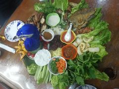 -沐毫傣泐云南菜孔雀宴•手抓饭傣味烧烤(曼听公园店)