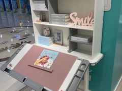 -康朴乐儿童学习桌椅(蓝色港湾店)