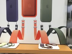 -Apple零售店(华贸购物中心店)