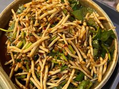 巧拌折耳根-滇越乘象云南餐厅(豆各庄店)