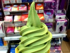 冰激凌-全家便利店(襄阳南路店)