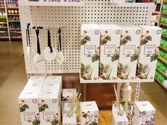 -名创优品(山东青岛市新业广场店)