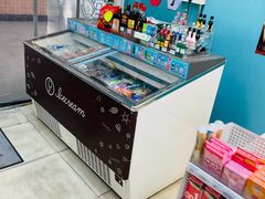 -全家便利店(江湾镇站店)