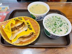 -穆得·老周家牛肉烧饼(普利街店)