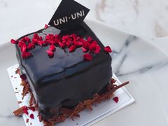 -UNI UNI(环亚凯瑟琳店)