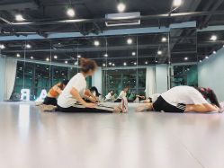 -STAR舞蹈工作室