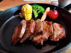薄片菲力牛排-香樟花园法式铁板烧(恒隆广场店)