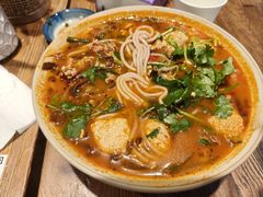 -粉八·云南米线·建水烧烤(常熟路店)