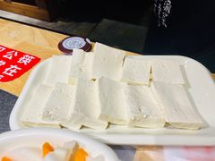 卤水鲜豆腐-蓉客成都火锅·招牌麻辣牛杂·特色香辣蹄花(凌水店)