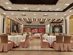 -凤凰楼酒家·粤宴点心(华强北店)