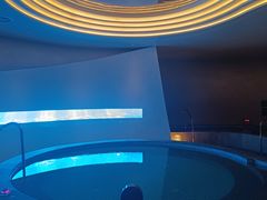 -涨巢·潮玩水疗局