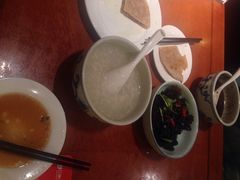 宏状元餐厅(三里河店)-宏状元现熬粥·京味菜(三里河店)