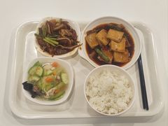 千页豆腐-浦东图书馆读者餐厅