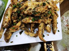 现炸麻花鱼-颜氏双江清水鱼一养身火锅(磁器口店)