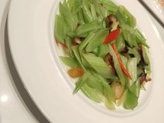 -吴记小园楼(白塔西路总店)