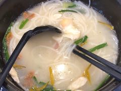 -桥香园过桥米线(国贸店)