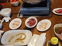 -牛满溢·自助潮汕鲜牛肉火锅(龙汇路店)