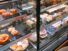 -星巴克臻选(周浦万达店)