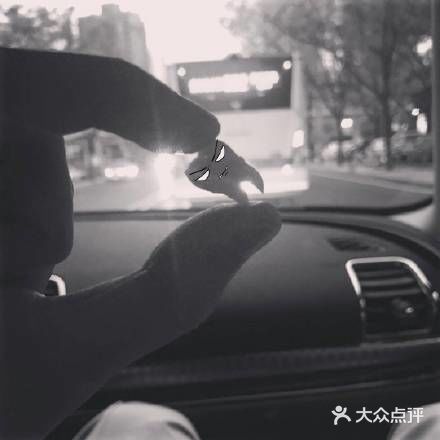 刘昊然拔完智齿没肿脸，而你拔牙就肿脸。怎么办呢？
