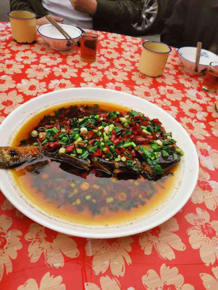 成师傅腊鲢鱼(高岭总店)-"真的太火爆了啊!幸好来的早,不然得等好久.