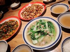 -泥糊破店小酒馆·团建聚餐(南京西路店)