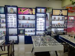 -三叶眼镜城·好视力眼镜店