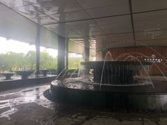 -上海滴水湖皇冠假日酒店