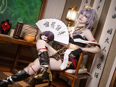 -米游妙妙屋cosplay换装自拍摄影体验馆