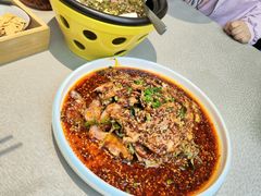 -有红鸡毛店·川菜(建设路店)