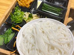 -勺子米线·云南传统小吃市集(四方街店)