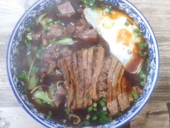 红烧牛肉面-九八五面馆(欧洲城店)