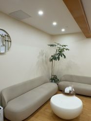 -HEYAN荷妍专业脱毛连锁机构