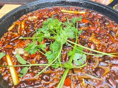 -鸿顺老铁锅美蛙鱼府(解放碑店)