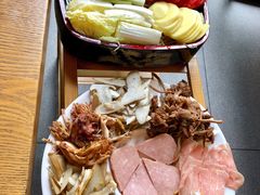 -菌海森林·非遗野生菌火锅(西山区滇池路摩根道店)