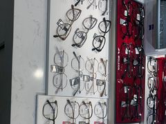 -瑞司视光眼镜·蔡司战略合作眼镜店(新街口店)