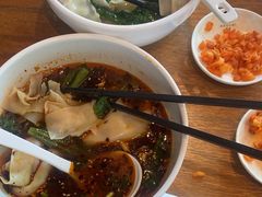 -重庆老字号·吴抄手·高豆花(T3航站楼店)