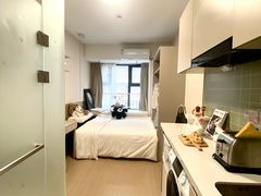 -东方体育中心(地铁站)