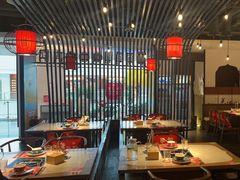 -尚尚仙·酸汤猪手·猪肚鸡火锅(华联万柳购物中心店)