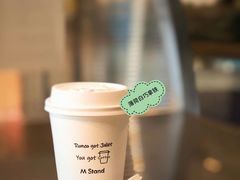 薄荷白巧拿铁-M Stand(BFC外滩金融中心店)