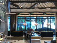 -上海虹桥西郊假日酒店