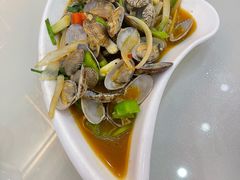 -覃记海鲜美食餐厅