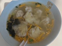 鸡汁小馄饨-光明邨大酒家(淮海路店)