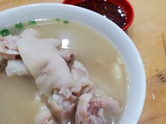-雷祖芳老妈蹄花店