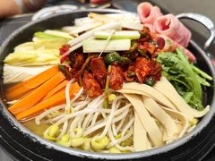 -许哥东北烧烤·铁丳烤串·宫后夹肉(繁花中心店)