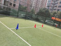 -快网网球俱乐部(长宁区金桥花园球场)