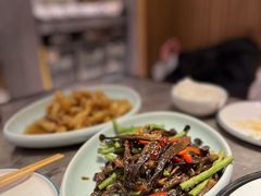 -闫府私房菜·百年鲁菜(恒隆店)